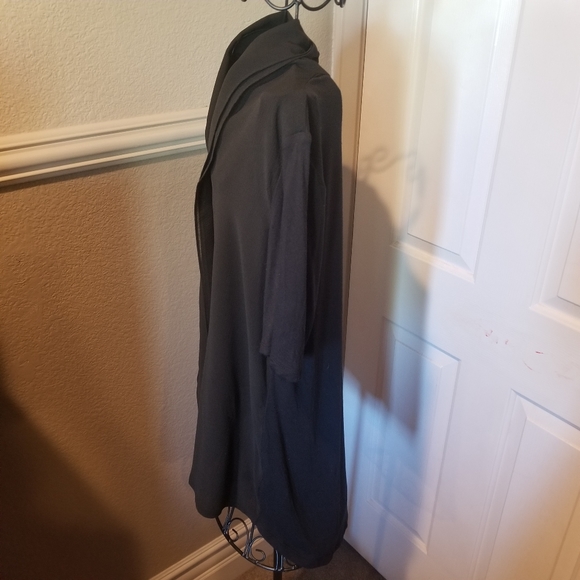 H by Halston Black Front Bottom Knot Top Size Medium Poly Spandex Mix - Picture 2 of 6